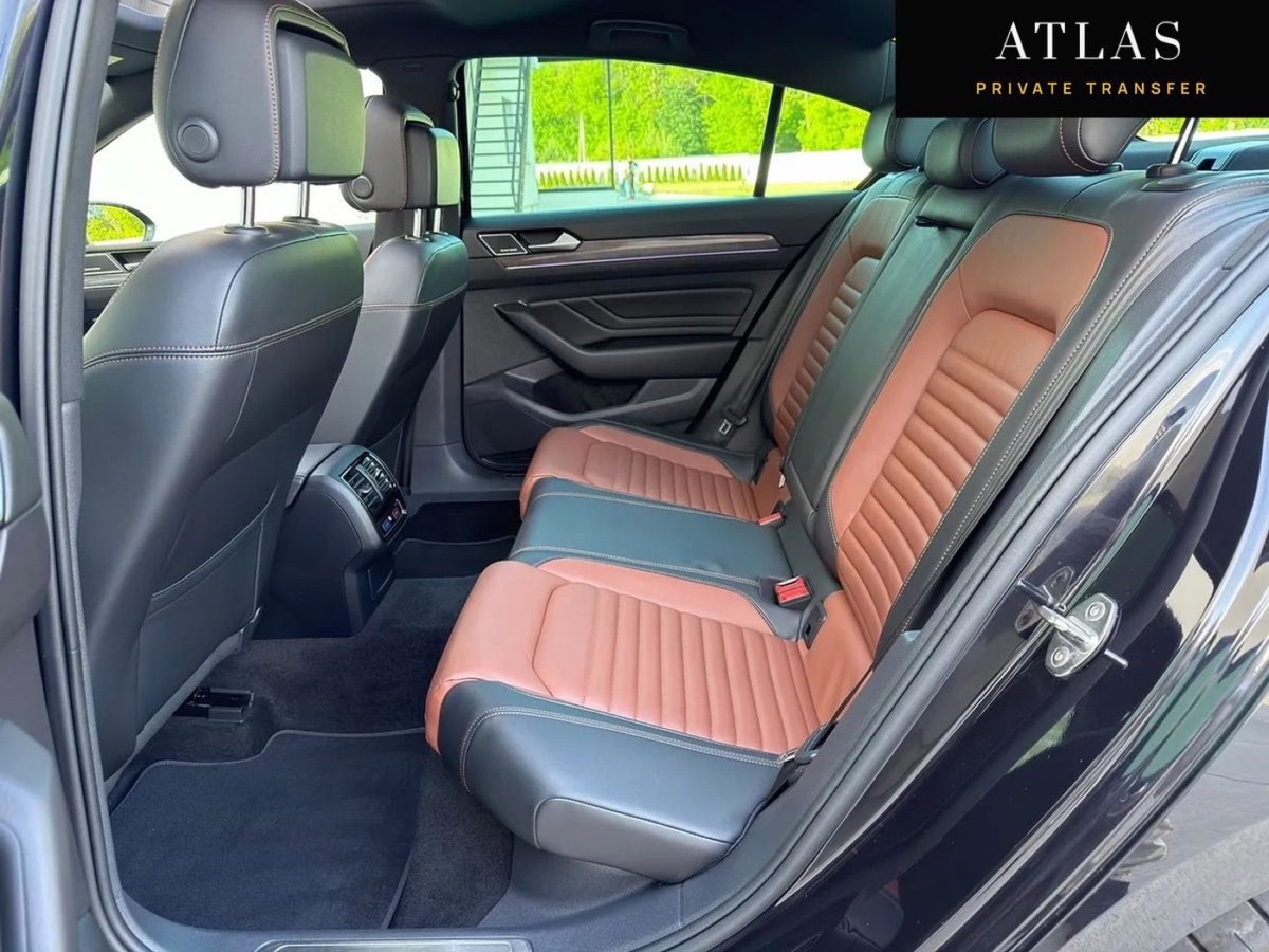 Volkswagen Passat — 4